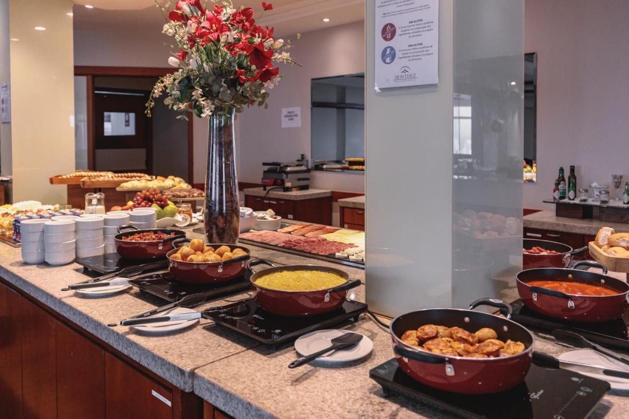 Monthez Hotel & Eventos Brusque Eksteriør billede