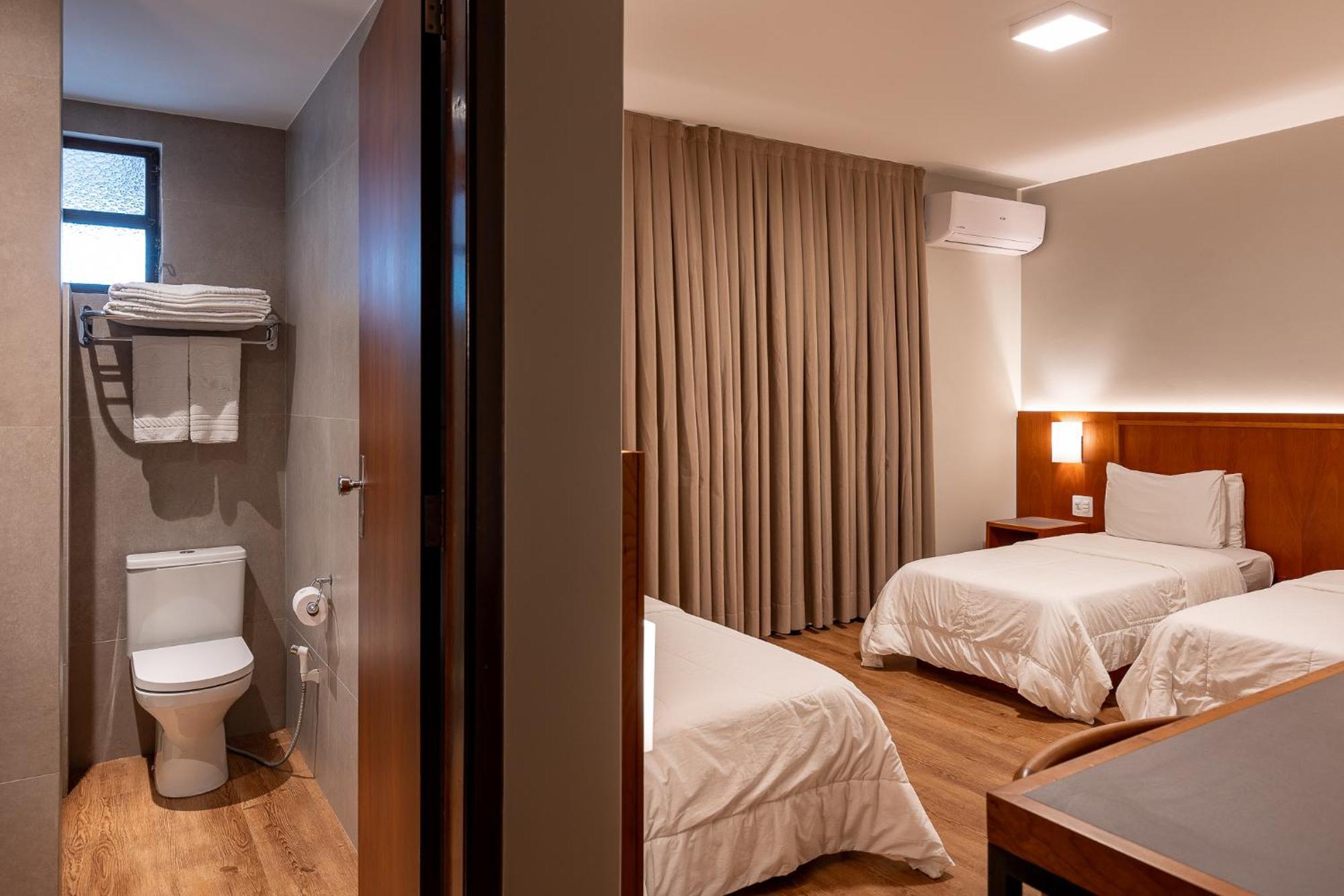 Monthez Hotel & Eventos Brusque Eksteriør billede